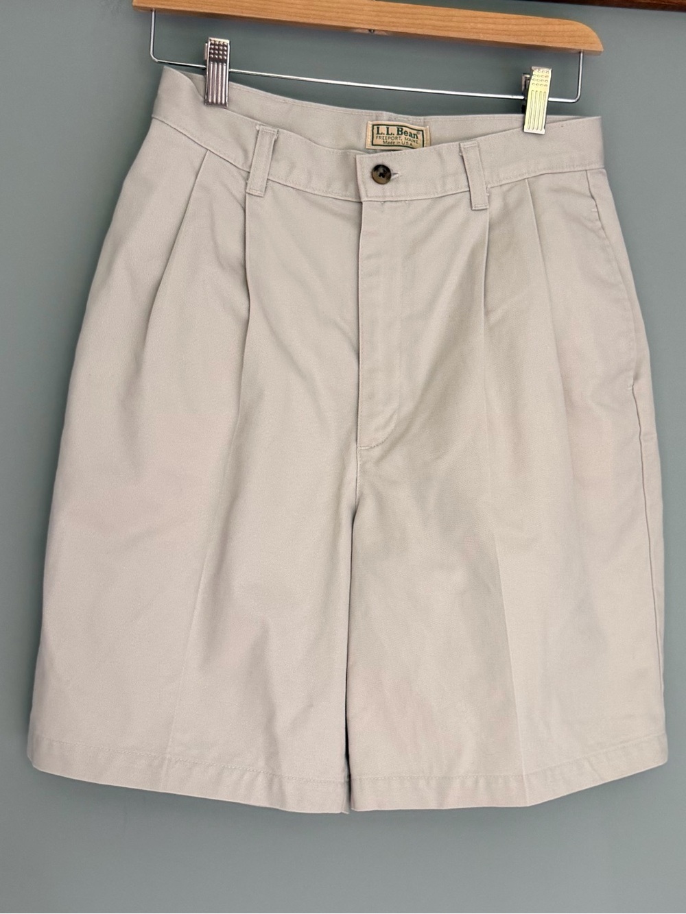 L.L. Bean Women's Khaki Beige Pleated Shorts